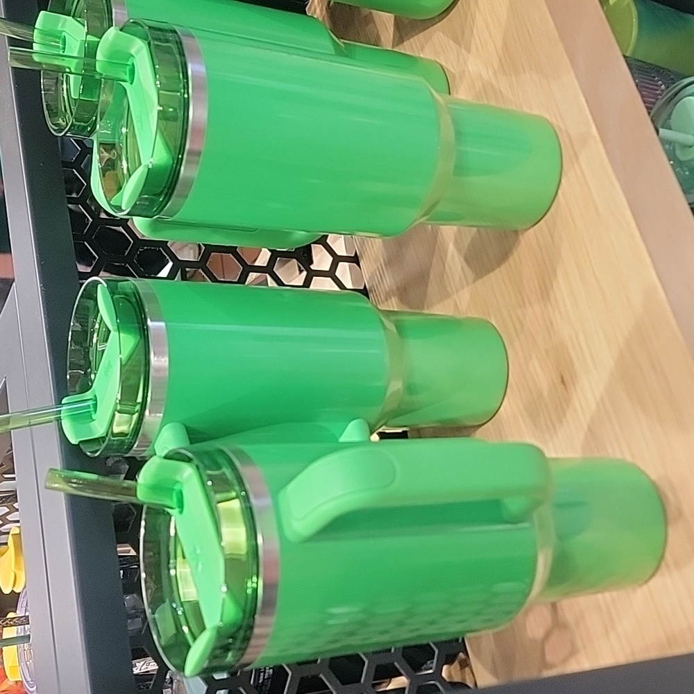 Stanley x Starbucks Target Exculsive 2025 PEARL GREEN 40oz Tumbler Quencher NWT - Picture 13 of 13